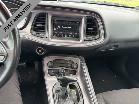 Used 2023 Dodge Challenger SXT RWD image 13