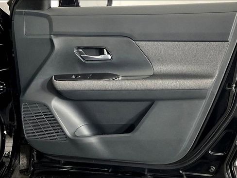 New 2026 Nissan Kicks SV image 24