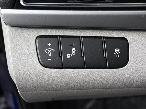 Used 2018 Hyundai Elantra Value Edition FWD image 23