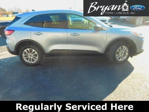 Used 2022 Ford Escape SE w/ Convenience Package image 4