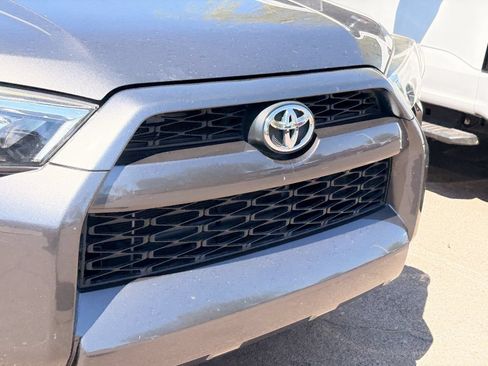 Used 2019 Toyota 4Runner SR5 RWD image 4