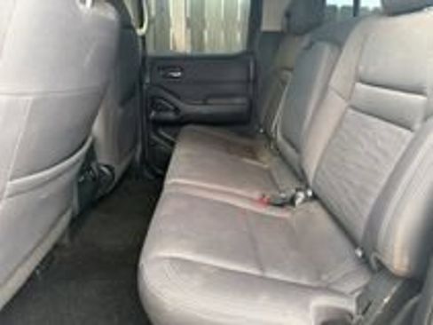 Used 2022 Nissan Frontier SV AWD/4WD image 8