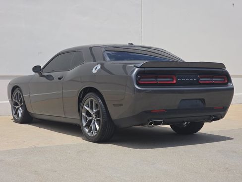 Used 2022 Dodge Challenger GT RWD image 3