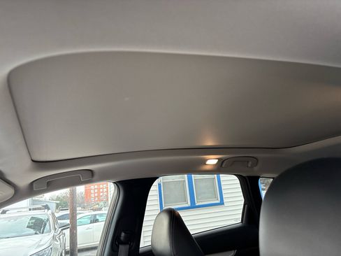 Used 2021 INFINITI QX50 Luxe w/ Accent Package image 21