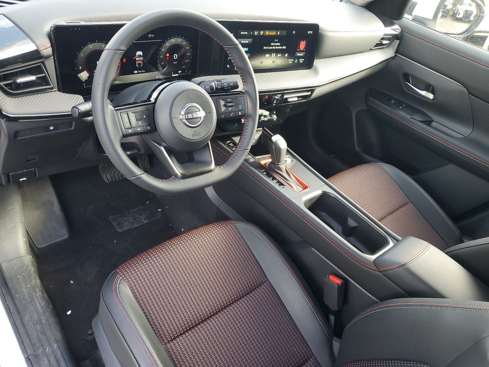 Certified 2025 Nissan Kicks SR AWD/4WD image 7