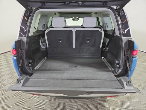 Used 2024 Rivian R1S Adventure AWD/4WD image 15
