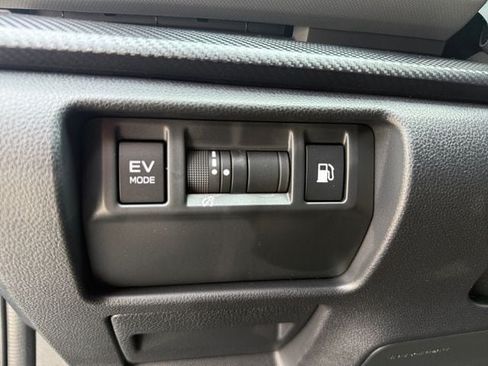 New 2026 Subaru Crosstrek 2.5i Limited AWD/4WD image 17