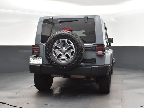 Used 2015 Jeep Wrangler Unlimited Rubicon w/ Connectivity Group image 6