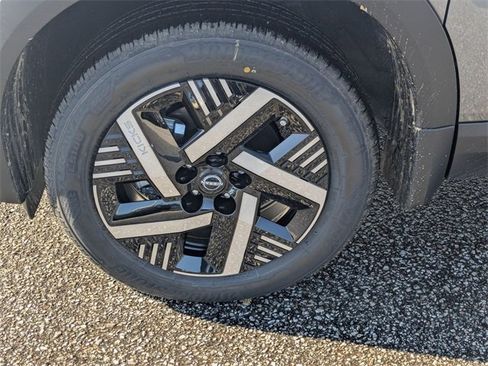 New 2026 Nissan Kicks SV image 10