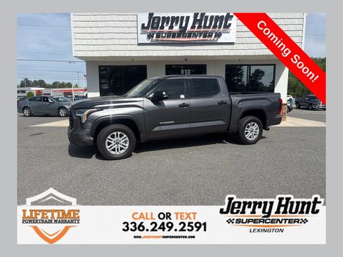Used 2023 Toyota Tundra SR5 w/ SR5 Convenience Package AWD/4WD image 1