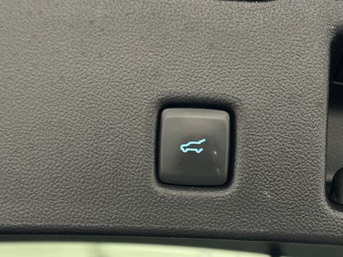 Used 2025 Ford Escape Platinum AWD/4WD image 16