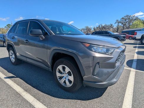 Used 2022 Toyota RAV4 LE image 1