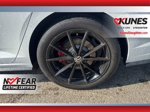 Used 2024 Volkswagen Jetta GLI 40th Anniversary Edition image 18