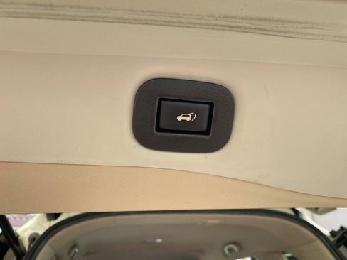 Used 2015 Nissan Rogue SV w/ SV Premium Package AWD/4WD image 15