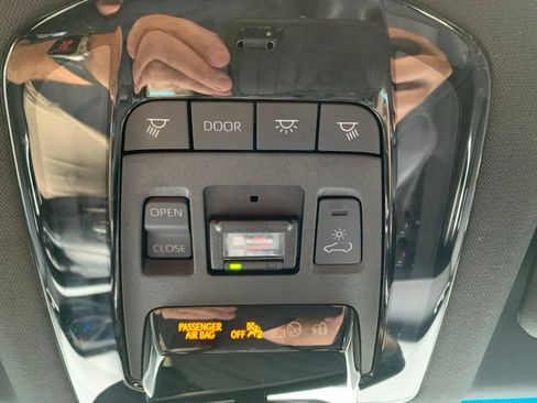 Used 2024 Toyota Venza Nightshade AWD/4WD image 51