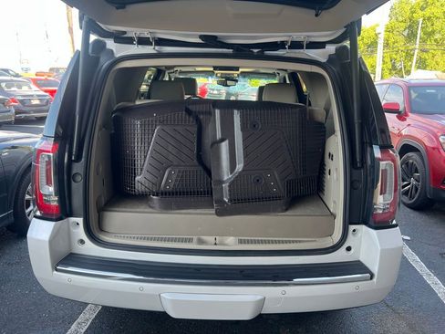 Used 2018 GMC Yukon Denali w/ Denali Ultimate Package AWD/4WD image 40
