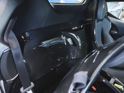 Used 2023 Ferrari SF90 Spider image 46