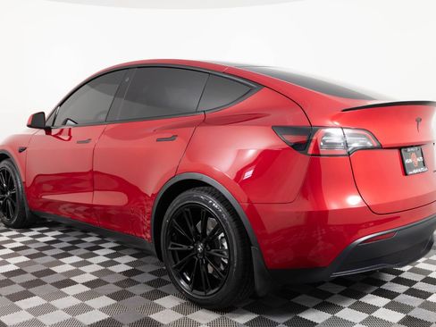 Used 2021 Tesla Model Y Long Range AWD/4WD image 4
