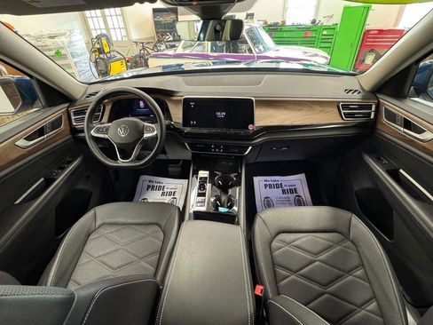 Used 2026 Volkswagen Atlas SE image 4
