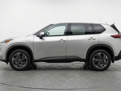Used 2025 Nissan Rogue SV AWD/4WD image 5