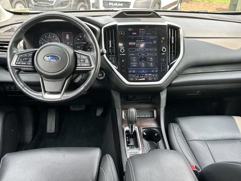 Used 2023 Subaru Ascent Touring AWD/4WD image 10