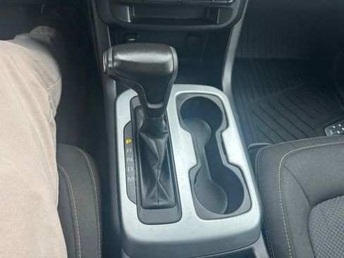 Used 2016 Chevrolet Colorado LT w/ Midnight Edition AWD/4WD image 24