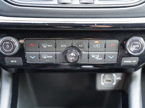 Used 2026 Jeep Compass Trailhawk AWD/4WD image 27