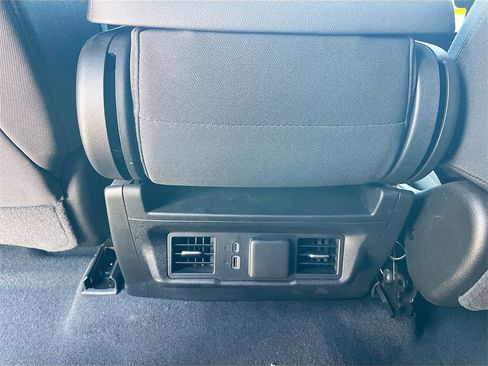 Used 2025 GMC Sierra 2500 SLE w/ SLE Value Package; image 20