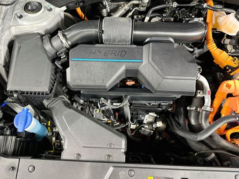 Used 2025 Hyundai Santa Fe SEL FWD image 33