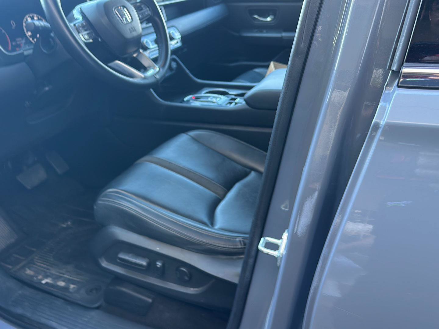 Used 2024 Honda Pilot Touring image 8