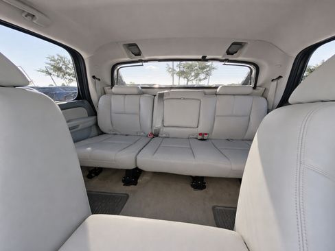 Used 2013 Chevrolet Avalanche LT w/ All-Star Edition RWD image 12