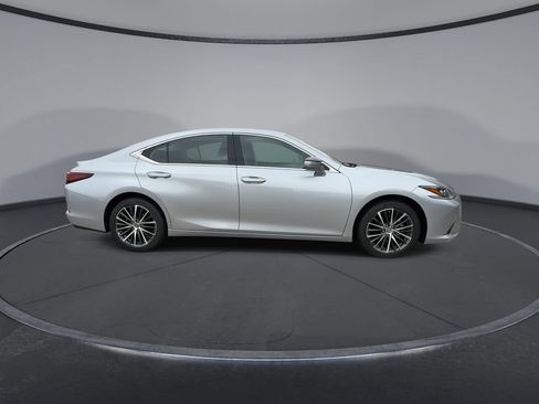 Used 2025 Lexus ES 350 w/ Premium Package FWD image 9