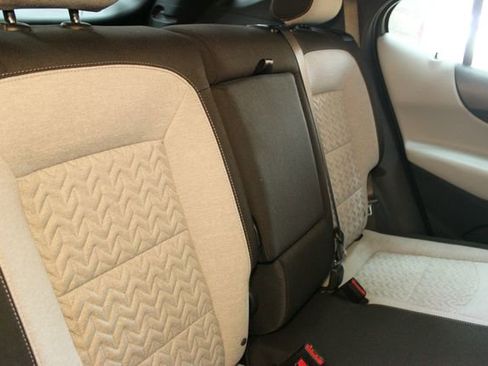 Used 2023 Chevrolet Equinox LS w/ Midnight Edition image 15