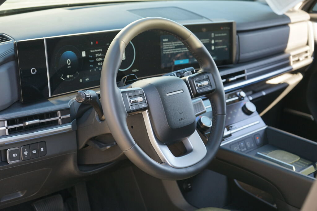 Certified 2024 Hyundai Santa Fe Limited AWD/4WD image 15