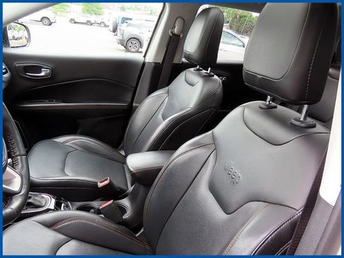 Certified 2019 Jeep Compass Limited AWD/4WD image 13