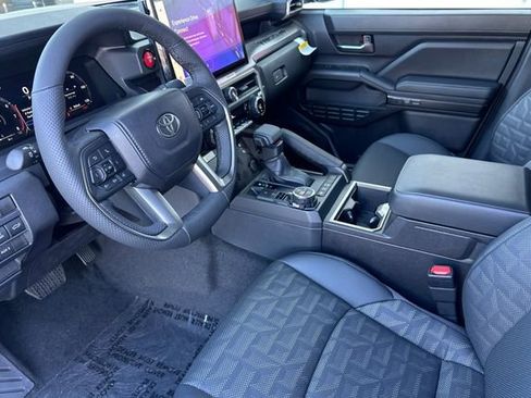 New 2026 Toyota Tacoma TRD Off-Road AWD/4WD image 10