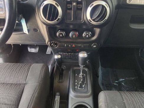 Used 2012 Jeep Wrangler Sahara w/ Dual Top Group AWD/4WD image 13