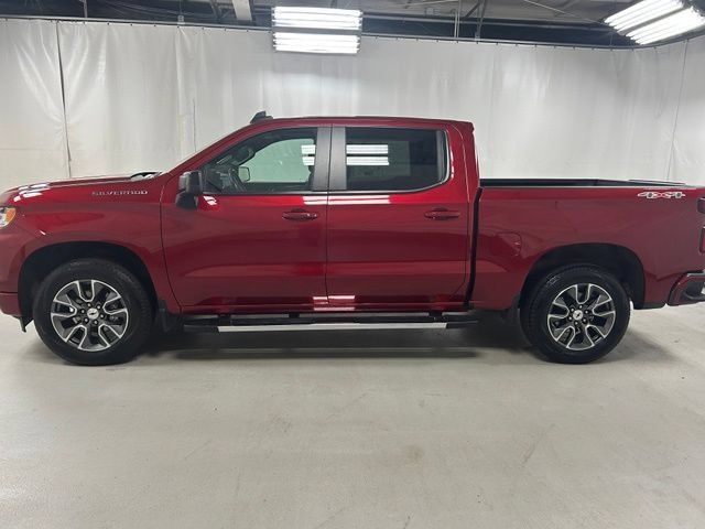 Used 2024 Chevrolet Silverado 1500 RST w/ Convenience Package II AWD/4WD image 8