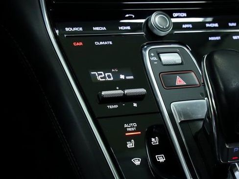 Used 2020 Porsche Panamera GTS image 29