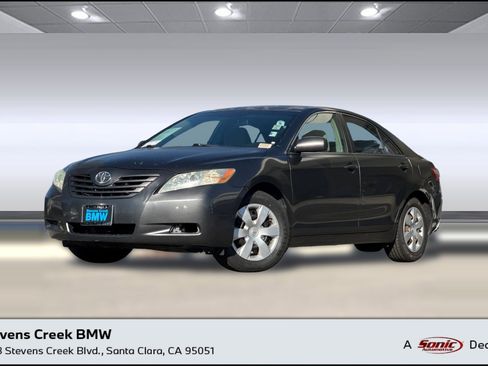 Used 2009 Toyota Camry LE image 1