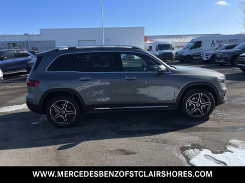 New 2026 Mercedes-Benz GLB 250 4MATIC image 7