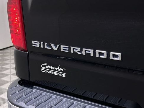 Used 2025 Chevrolet Silverado 1500 LT AWD/4WD image 32