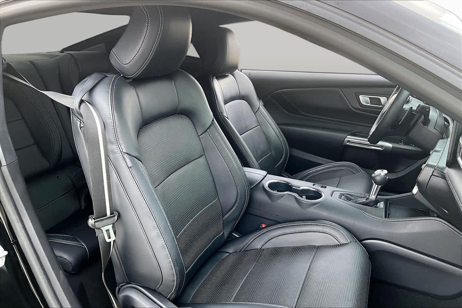 Used 2025 Ford Mustang GT Premium RWD image 7