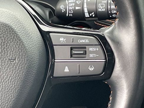 Certified 2025 Honda HR-V Sport image 14