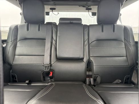 Used 2022 Jeep Wrangler Unlimited Sahara w/ Cold Weather Group AWD/4WD image 20