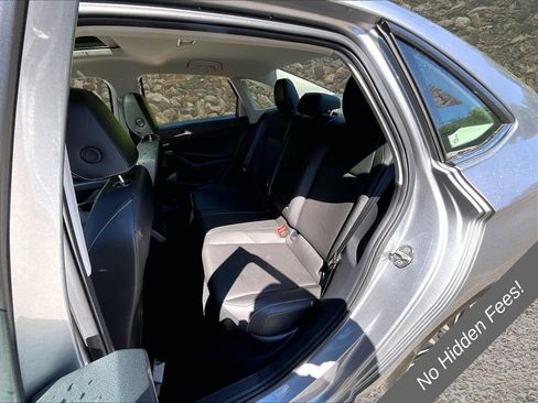 Used 2019 Volkswagen Jetta R-Line FWD image 23