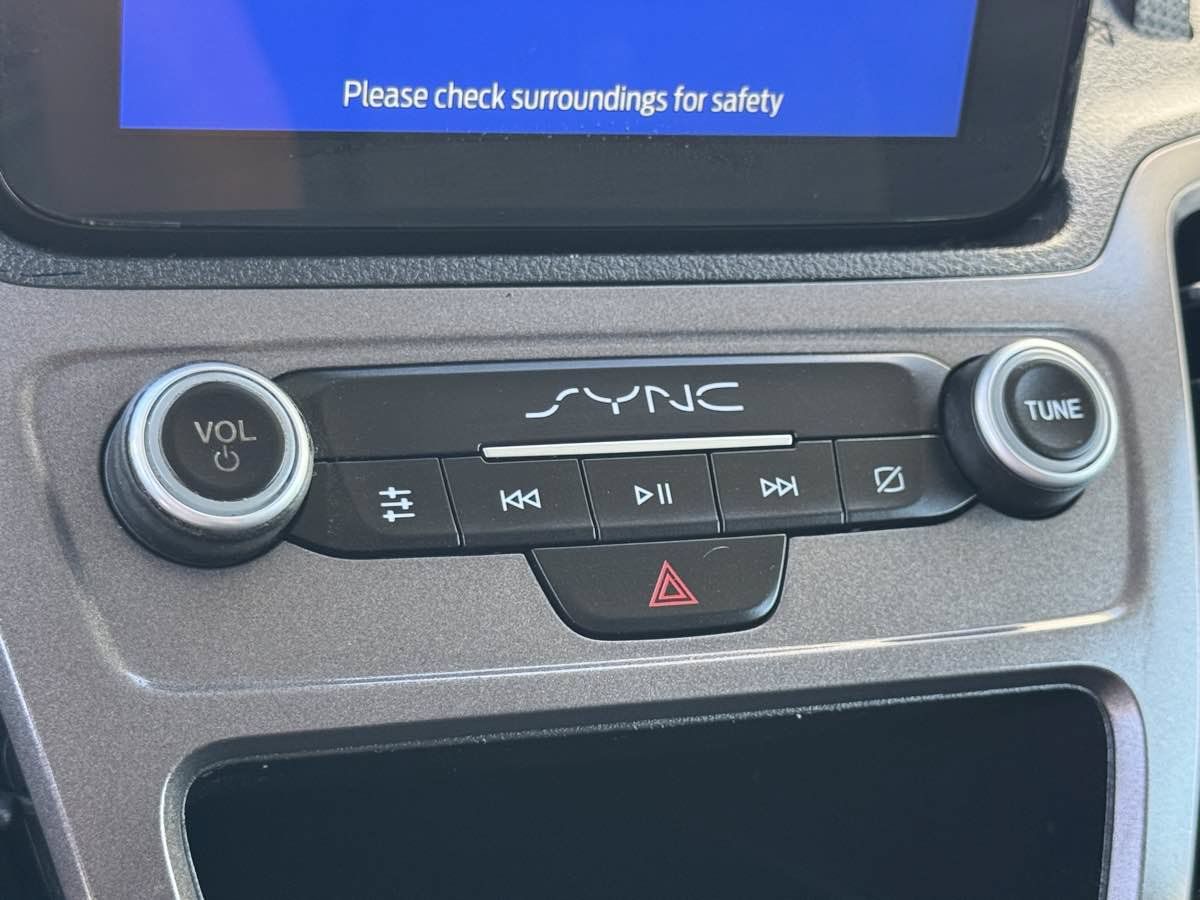 Used 2021 Ford Transit Connect XL FWD image 24