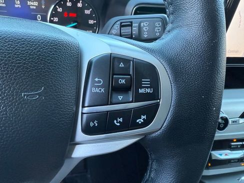 Used 2022 Ford Explorer XLT w/ Equipment Group 202A image 19