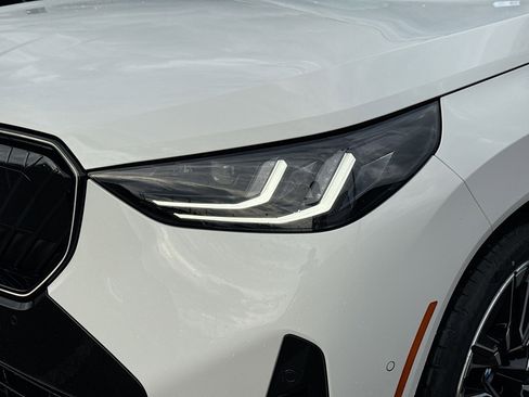 New 2026 BMW X3 xDrive30 w/ Premium Package image 9