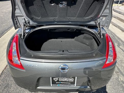 Used 2014 Nissan 370Z Roadster RWD image 19